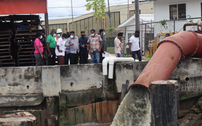 Agri. Minister warns rice farmers to be cautious during harvesting