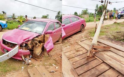 Man hospitalised with severe burns after crashing into utility pole