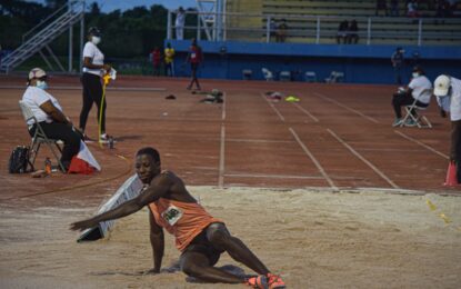 Archibald cops bronze in Bahamas National C/Ships – Misses 100m final