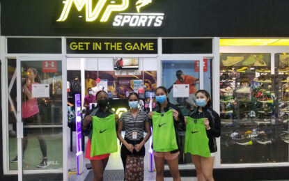 National women’s hockey team arrive in the USA for Indoor Pan Am Cup