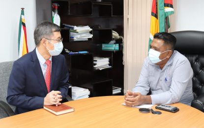 Agri. Minister, Chinese Charge d’Affaires discuss assistance for flood-affected farmers