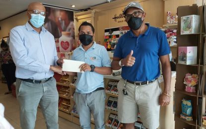 Hallmark support return of golf to Lusignan