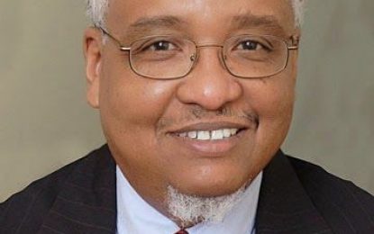 Former UG Chancellor receives lifetime award for work in immunology and microbiology