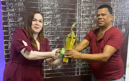 Underdog prevail in tense Trophy Stall Boxing Day dominoes final in Wakenaam