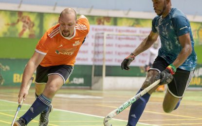 Veteran teams make 1st division final