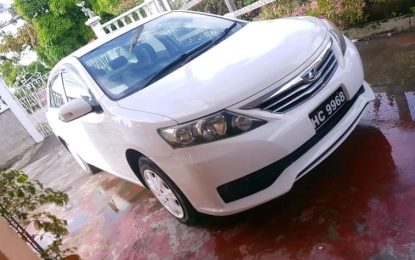 Woman helps bandits hijack taxi