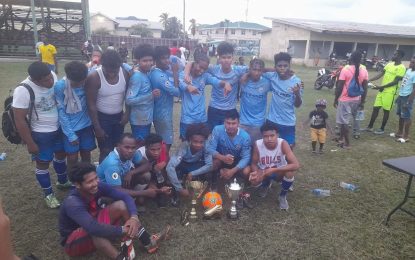 Lake-Mainstay needles Henrietta to win Brian Stephney Football Competition