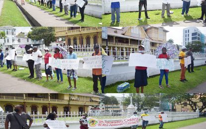 Citizens demand Exxon pays fair share of taxes