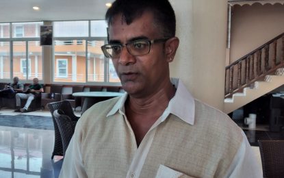 Over 1000 families in limbo as fishing industry collapses