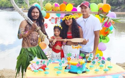 Foster mom surprises daughter with “real life” Moana experience