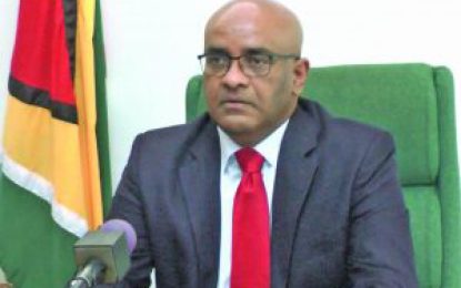 Govt forges ahead with gas-to-shore project despite objections