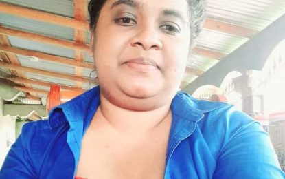 Mahaicony businesswoman robbed by bandits posing as customers
