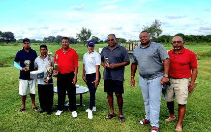 Mangal takes Barefoot Golf Trophy 