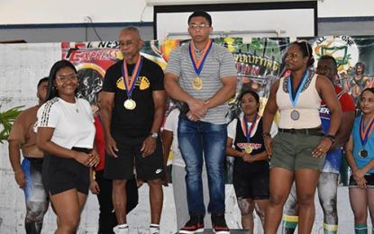 33 records tumble at GAPLF Raw Nationals Championship