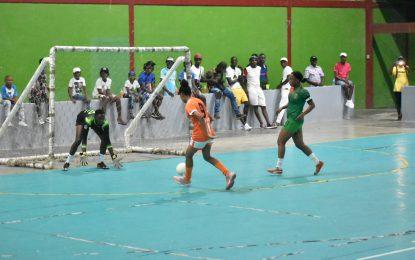 Final four decided in both Divisions