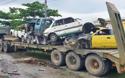 Derelict vehicles and other encumbrances to be removed from parapets – Ministry of Public Works