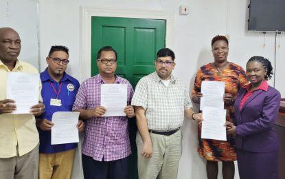 GAWU inks labour pact with Gold Board