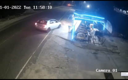 Car bandits rob Friendship burger stand