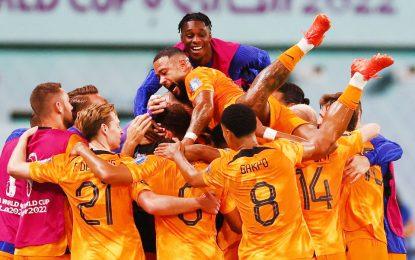 Netherlands beat US to book quarter-final place