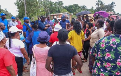 Lindeners complain to Prime Minister about upsurge in gang violence