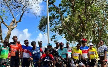 Beacon Café ‘Paceline’ cycling race hails new Senior’s 35-laps record