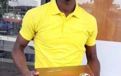 Shamar Joseph receives support from “Cricket Gear for young and promising cricketers in Guyana”