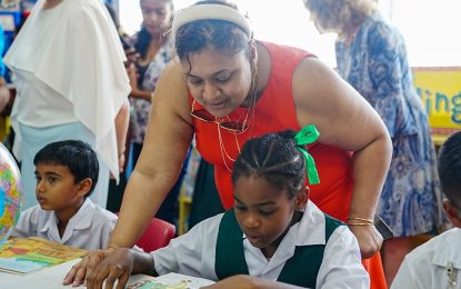 New library opens at the Mon Repos Primary School