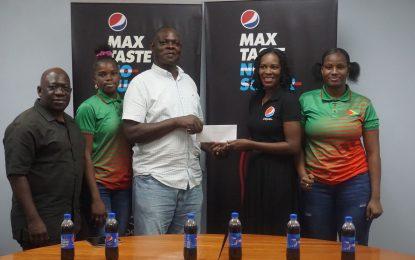 DDL extends sponsorship of Mike Parris boxing programme
