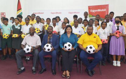 Teams briefed ahead of Saturday’s kick off