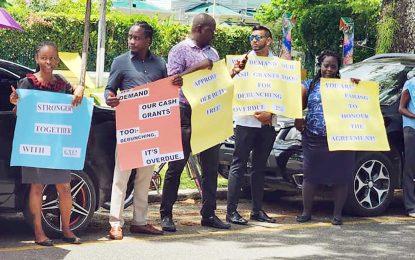 Teachers take to the streets, begging for higher pay