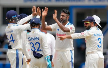 Brathwaite and Athanaze make India labour on attritional third day