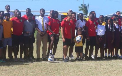 Golden Jaguars meet their young fans