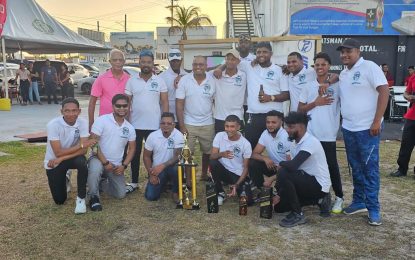 Little Giants win IIG T10 Tapeball tourney
