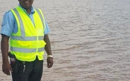 Speeding Cop dies in smash-up