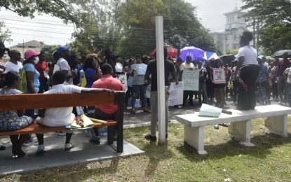 “We’re not afraid of sanctions” – teachers defy threats by govt. to continue protest for better wages