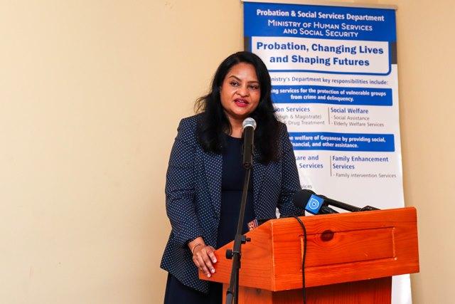 Govt. cracks down on abuse of public assistance