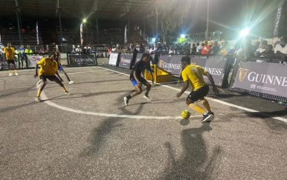 Back Circle rebounds, Gold is Money also victorious