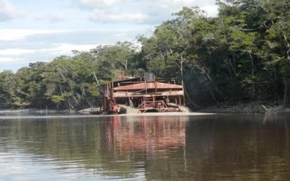 Water dredge miner drowns in Mazaruni River after land caves, traps him underwater