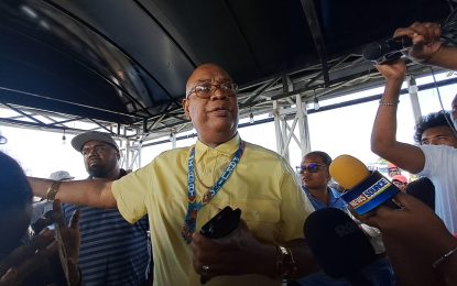 Seawall vendors must adhere to their permit guidelines – Min. Edghill