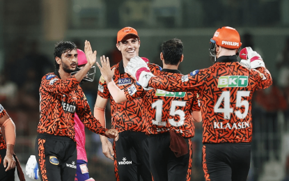 Shahbaz and Abhishek spin Sunrisers Hyderabad into IPL final