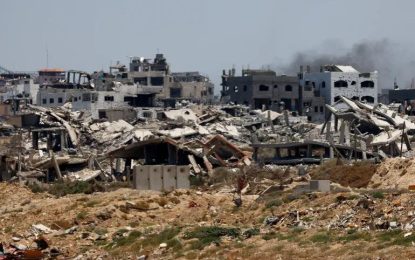 Israeli forces continue Gaza bombardment as UN aid chief demands access
