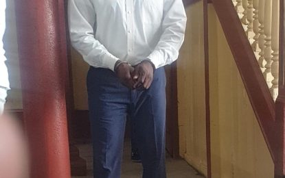 Trio remanded for possession of cocaine