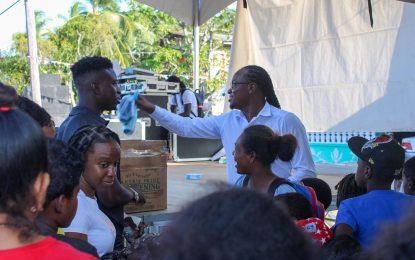 Over 300 kids benefit as Kevin Sinclair foundation launched