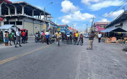 Mario Washington rides away with Mayoral cycle road race around New Amsterdam