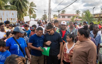 PPP disrupts meeting with Mohamed and Berbice residents
