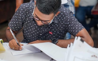 Public Works Ministry signs $1.7B in road works contracts for Reg. 3