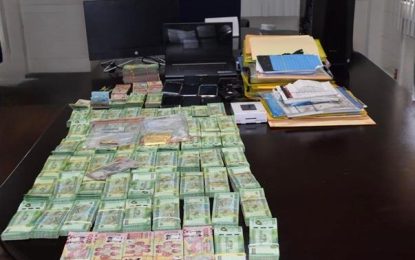 Gold smuggling racket busted