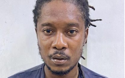 Clothes vendor shot dead during row at East La Penitence