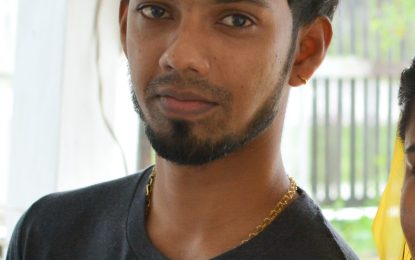 Man involved in 3-way smash-up dies