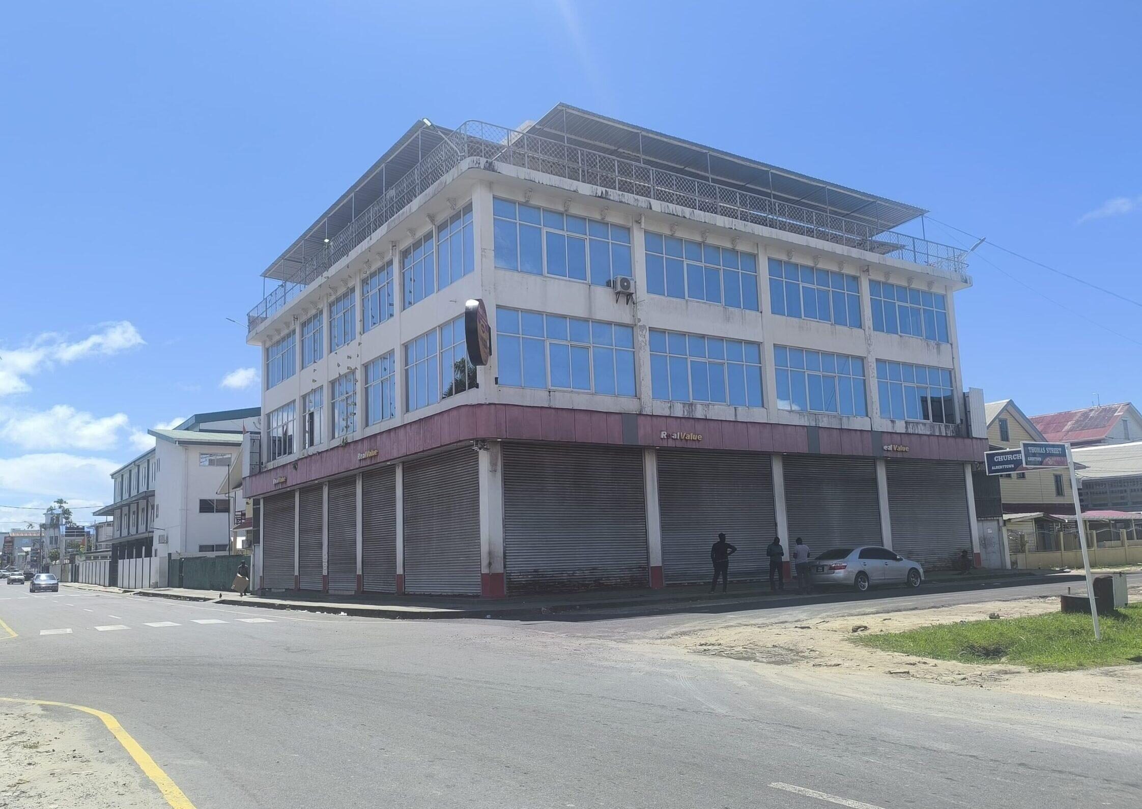 Venezuelan man shot dead by guard at Chinese supermarket